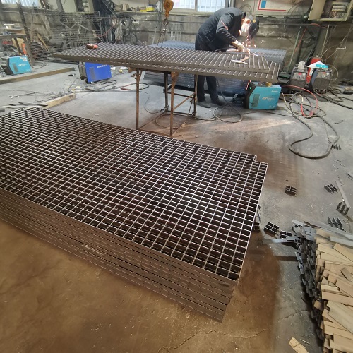 景區(qū)棧道用平臺(tái)鋼格柵鋼格板