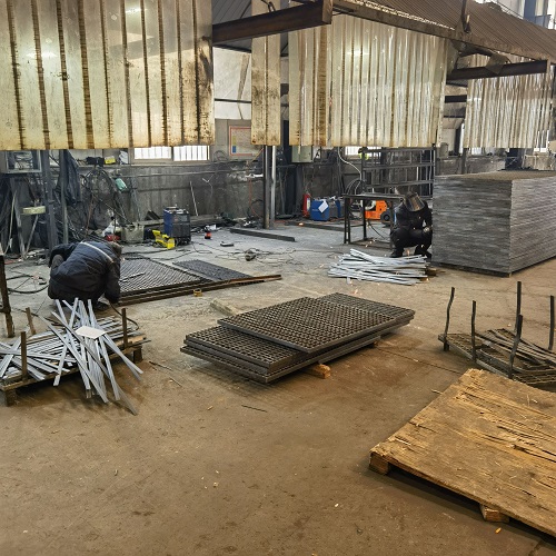 異形鋼格板鋼格柵提升港口運輸?shù)陌踩? /> 
</p>
5.
<h2>
	<strong><a href=