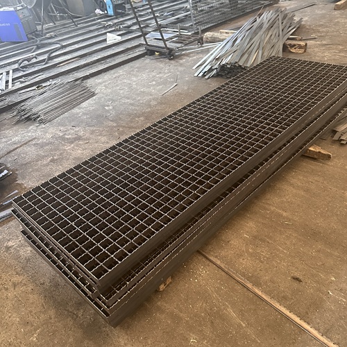 鋼格柵板規(guī)格參數(shù)詳解，選型不再難